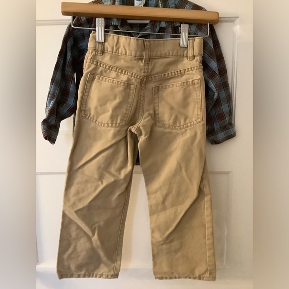 Great Holiday Outfit, Boys 4T button down plaid shirt and tan Jeans. - Picture 9 of 12